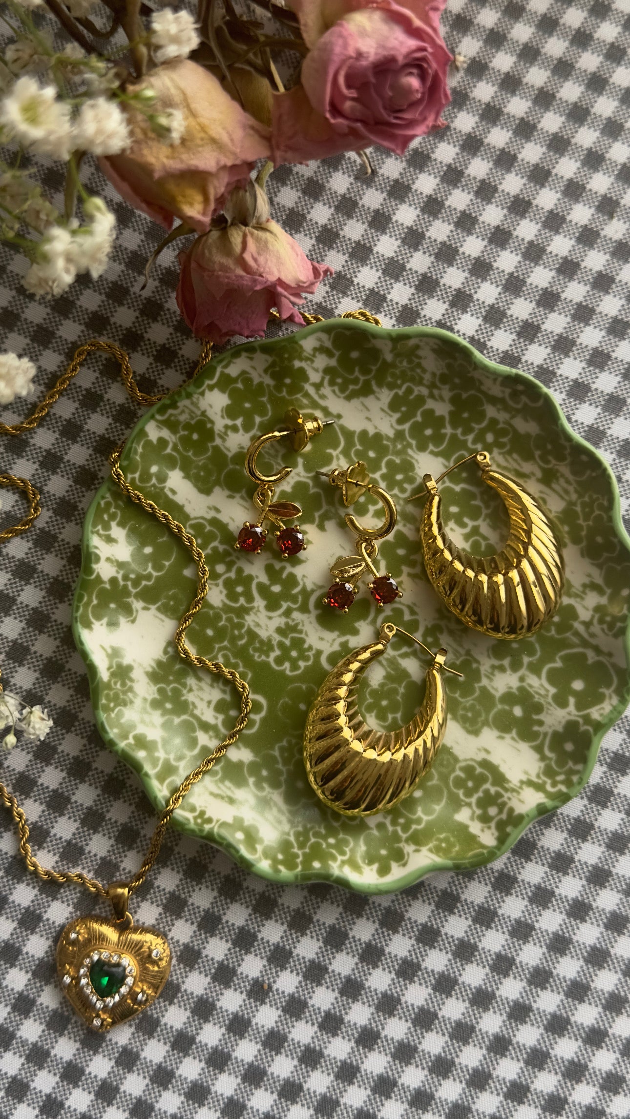 Wendy Horn Hollow Rib Earrings